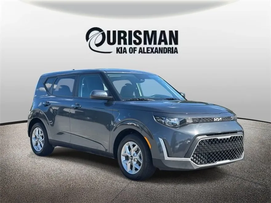 2023 Kia Soul LX photo 1
