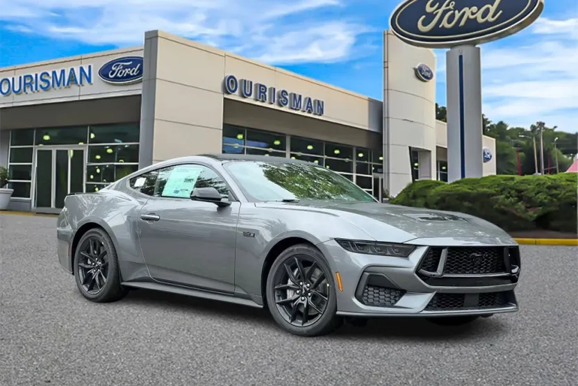 2025 Ford Mustang GT photo 1