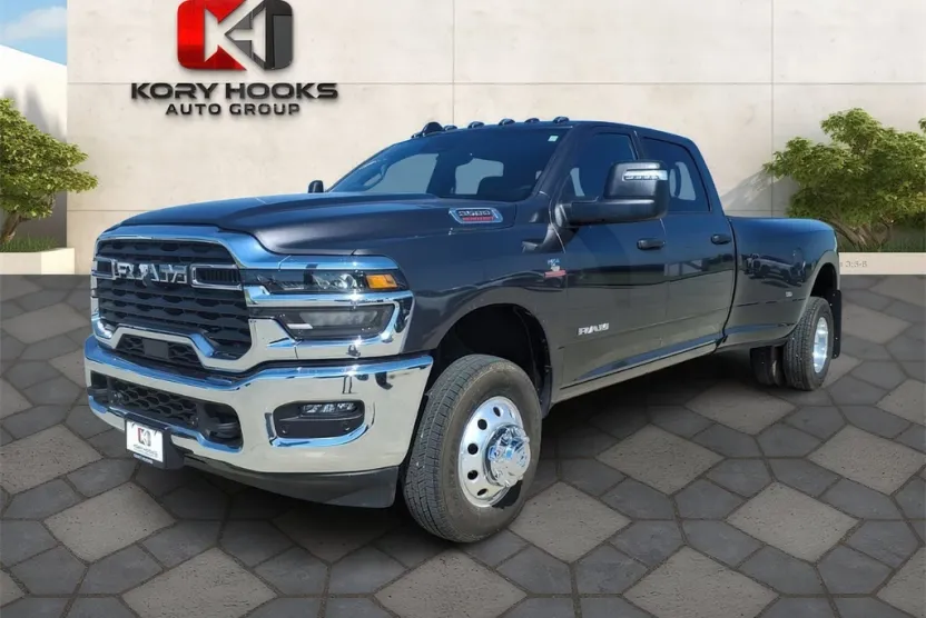 2025 Ram 3500 Big Horn photo 1