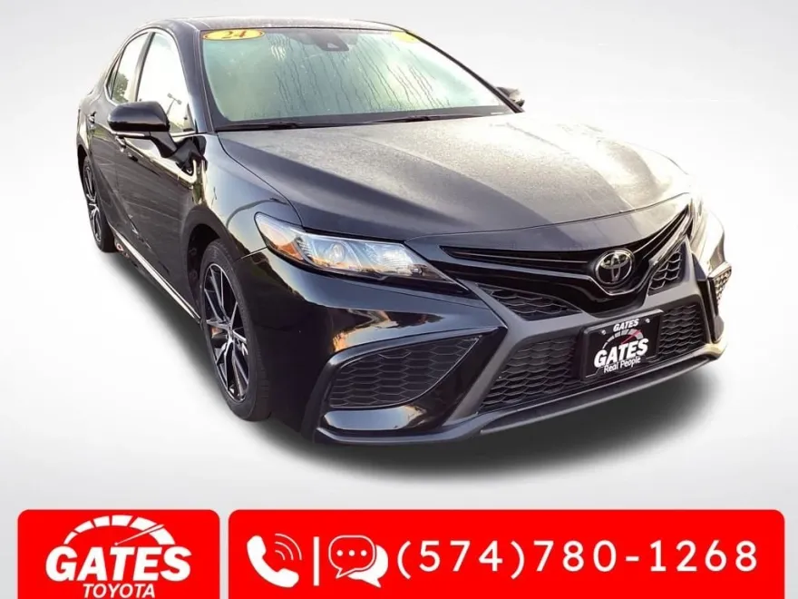2024 Toyota Camry SE photo 1