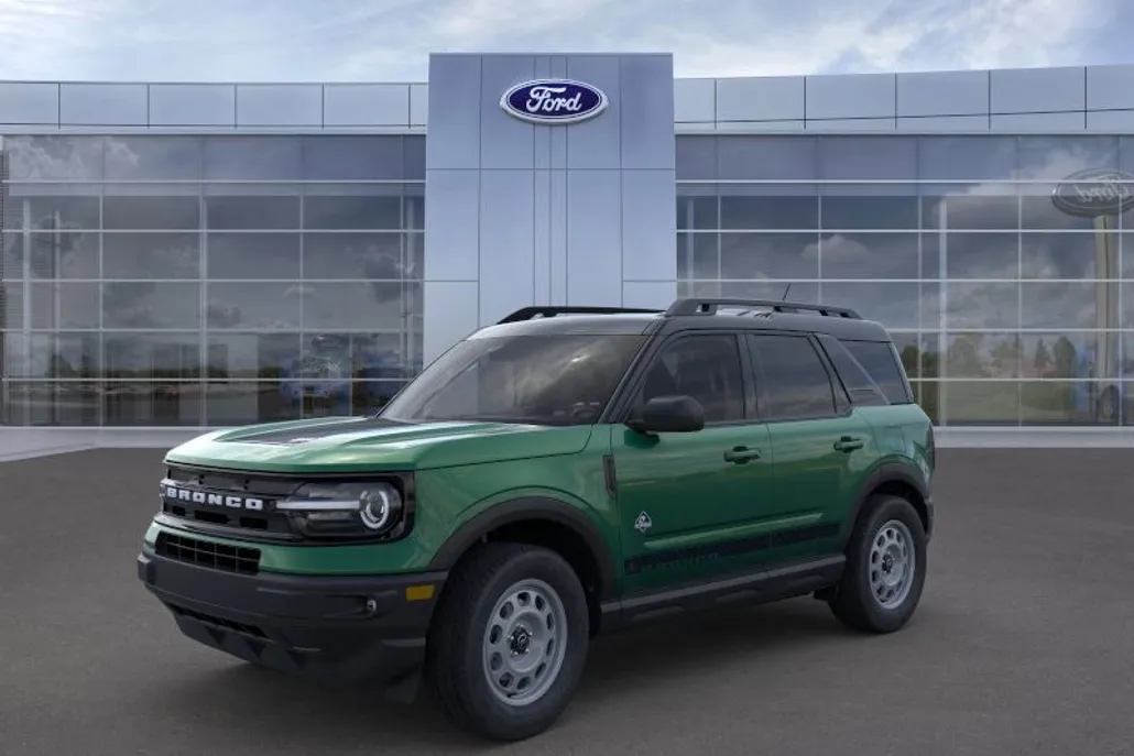 2024 Ford Bronco Sport Outer Banks photo 1