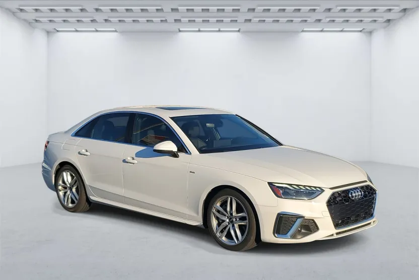 2023 Audi A4 45 S line Premium Plus photo 1