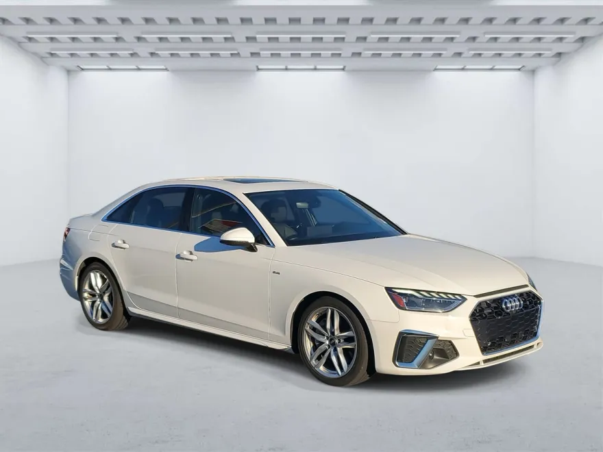 2023 Audi A4 45 S line Premium Plus photo 1