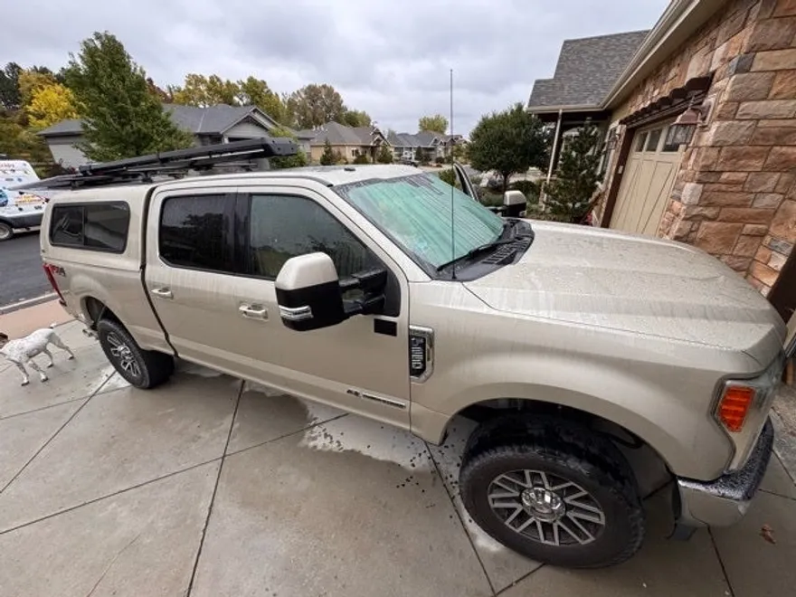 2017 Ford F-250 Lariat photo 1