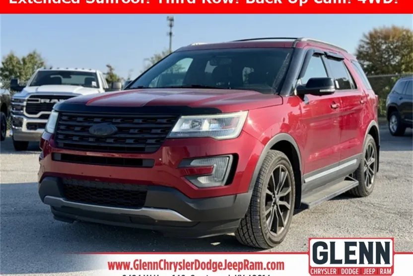 2017 Ford Explorer XLT photo 1