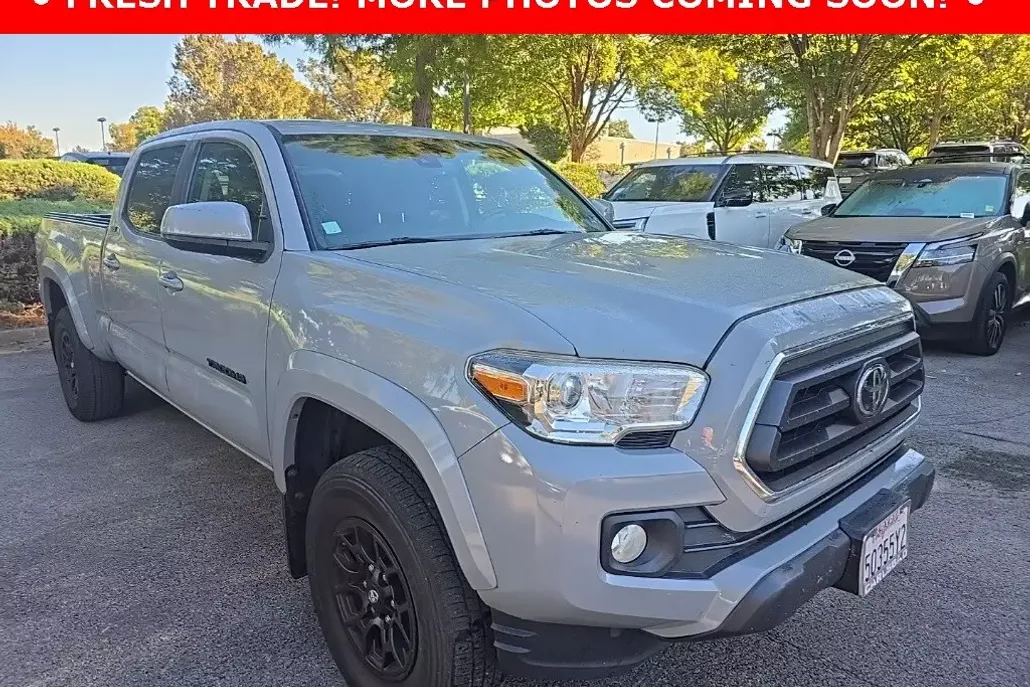 2020 Toyota Tacoma SR5 photo 1