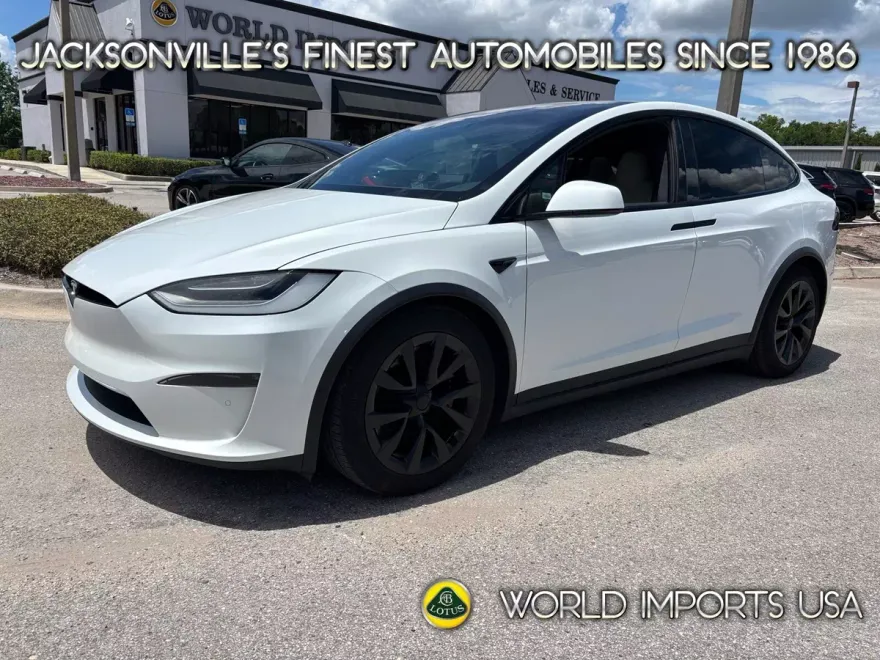2022 Tesla Model X photo 1