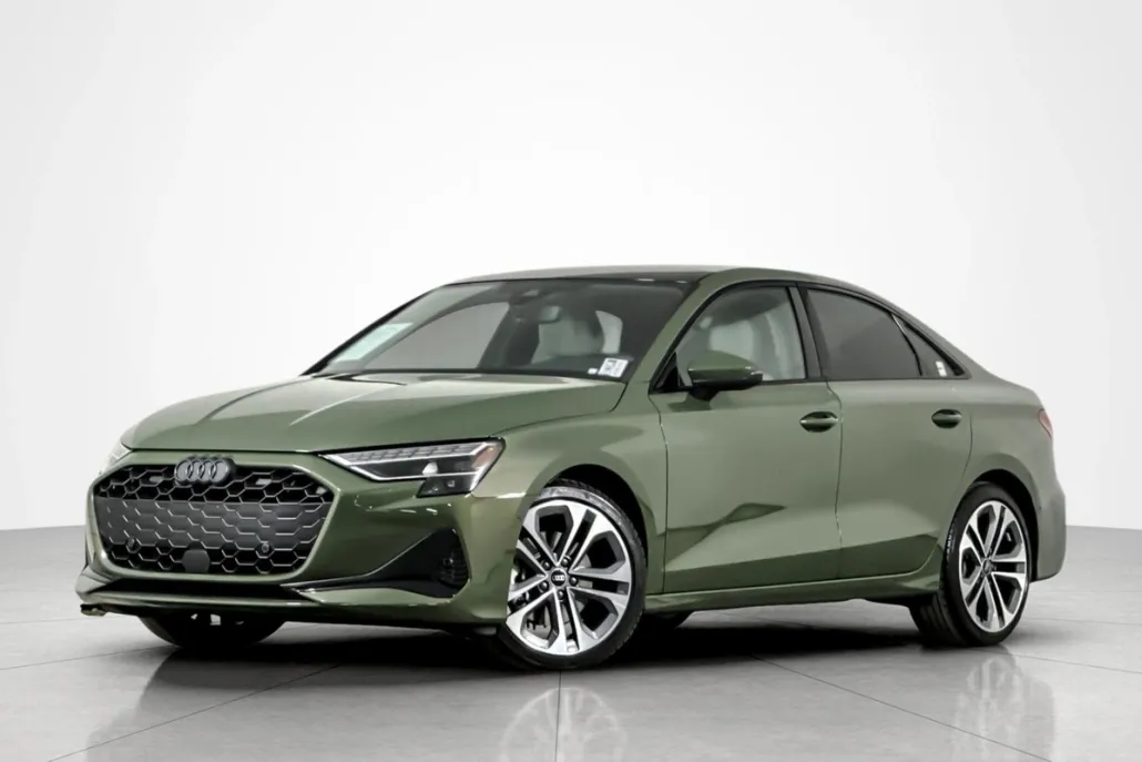 2025 Audi A3 Premium Plus 40 TFSI Quattro photo 1