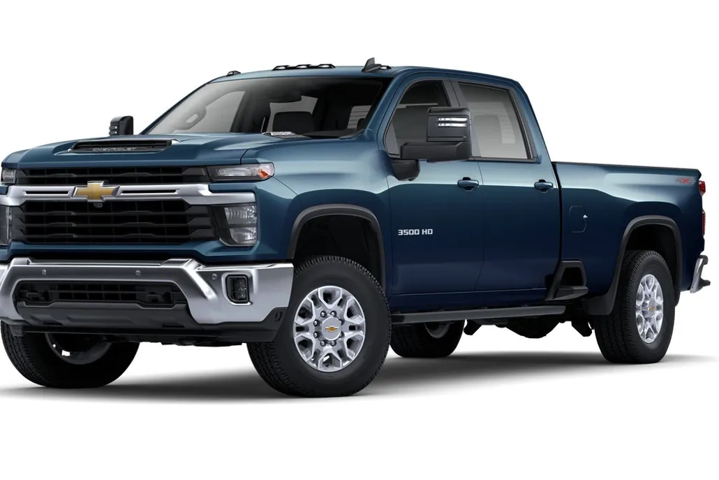 2025 Chevrolet Silverado 3500HD LT photo 1