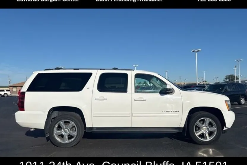 2013 Chevrolet Suburban 1500 LT photo 1