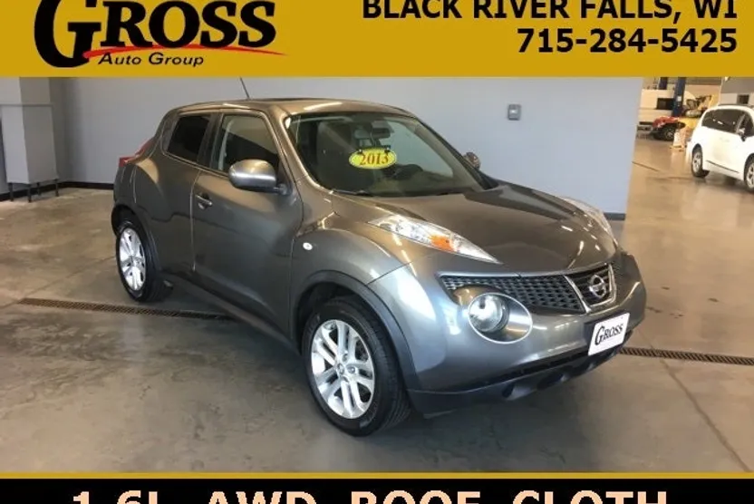 2013 Nissan Juke SV photo 1