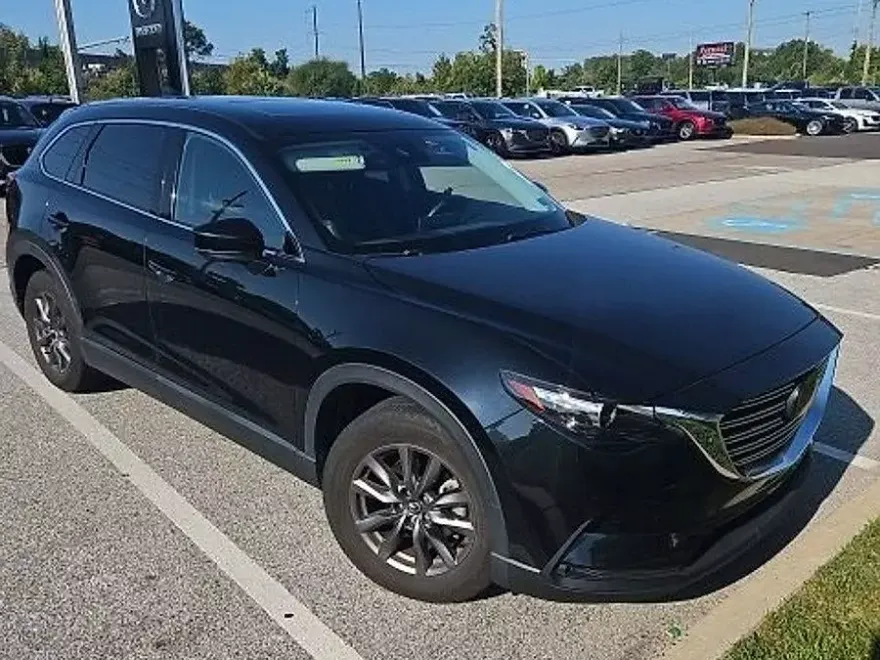 2023 Mazda CX-9 Touring photo 1
