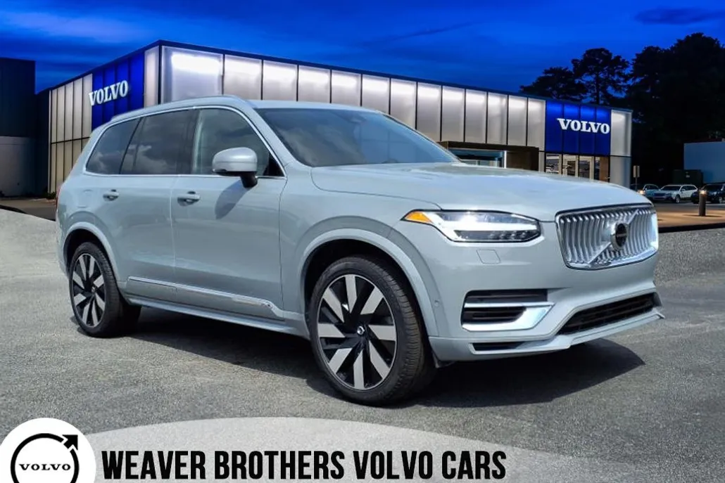 2024 Volvo XC90 T8 Ultimate photo 1