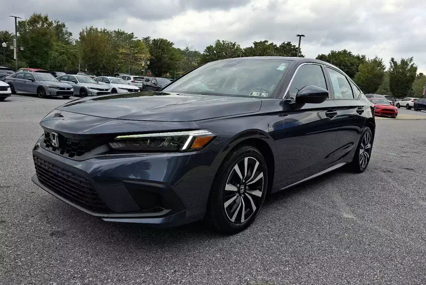 2022 Honda Civic EX-L Hatchback photo 1