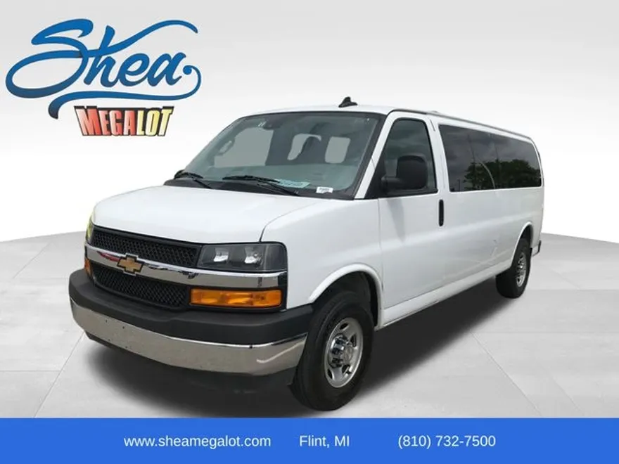 2024 Chevrolet Express Passenger 3500 photo 1