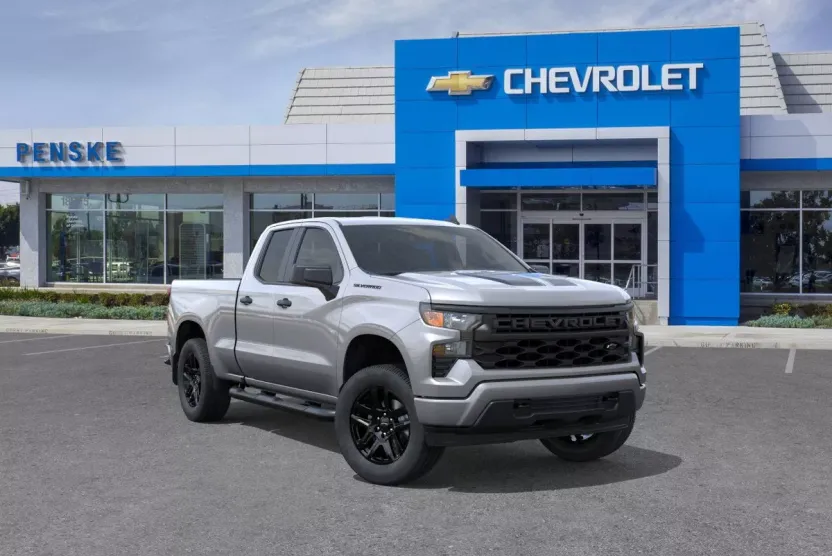 2026 Chevrolet Silverado 1500 Custom photo 1