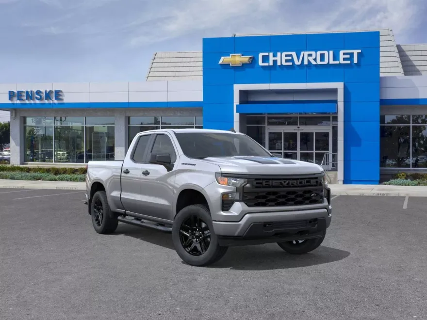 2026 Chevrolet Silverado 1500 Custom photo 1