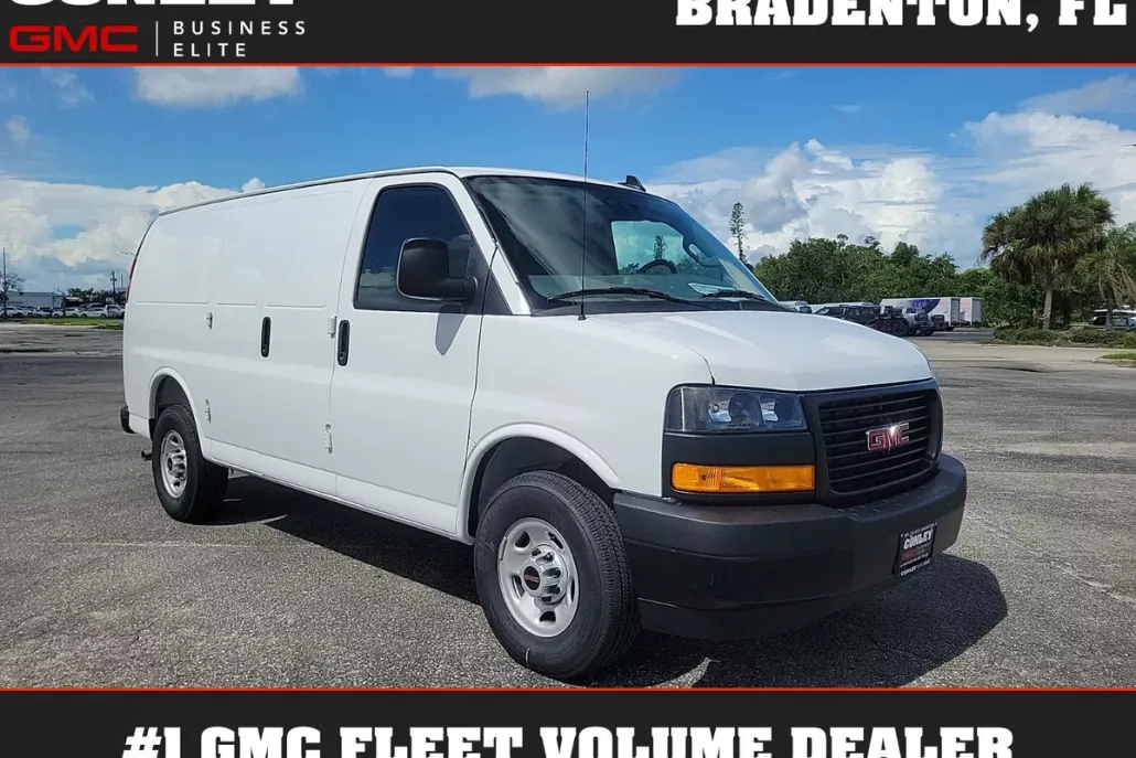 2025 Gmc Savana Cargo 2500 photo 1