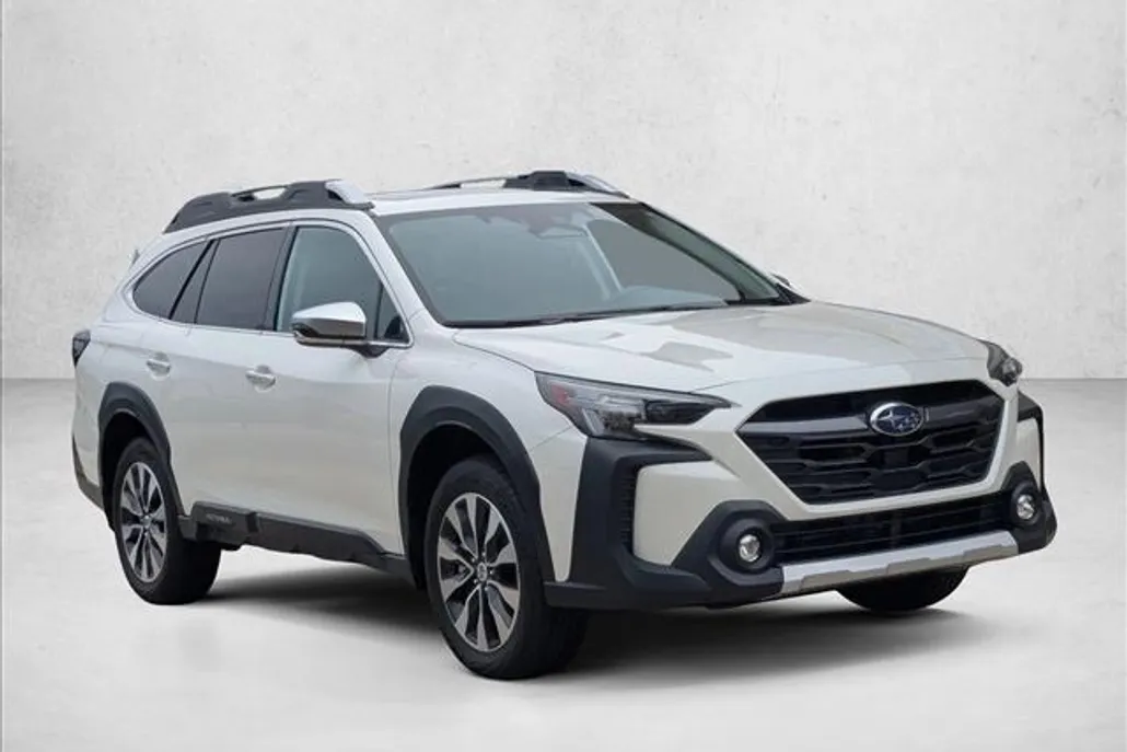 2024 Subaru Outback Touring XT photo 1
