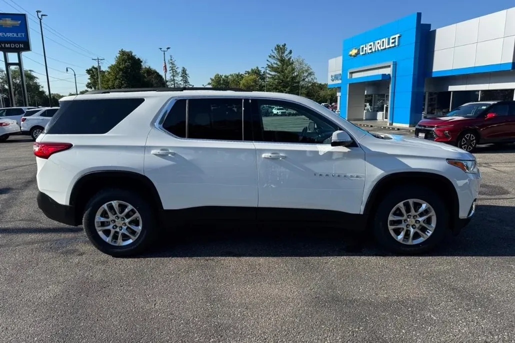 2021 Chevrolet Traverse Cloth photo 1