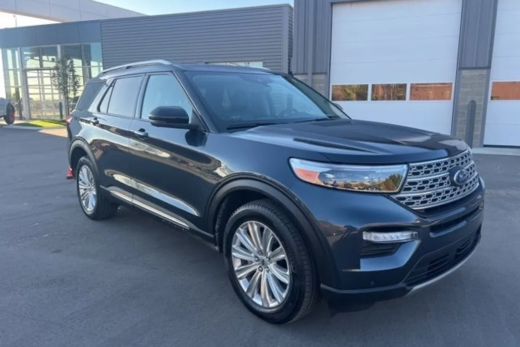2022 Ford Explorer Limited photo 1