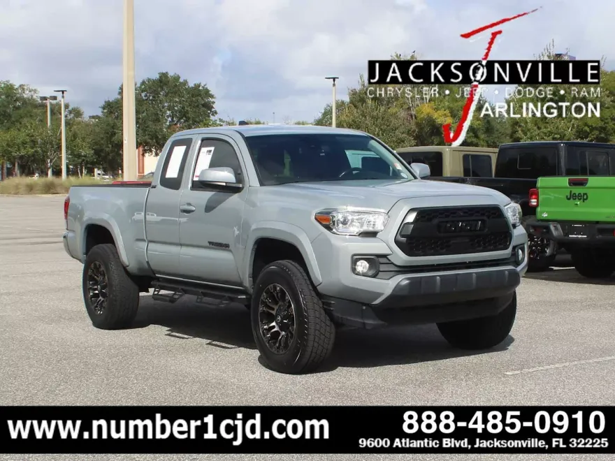 2021 Toyota Tacoma SR5 V6 photo 1