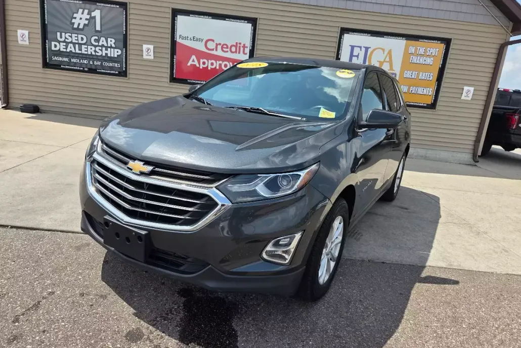 2018 Chevrolet Equinox LT photo 1