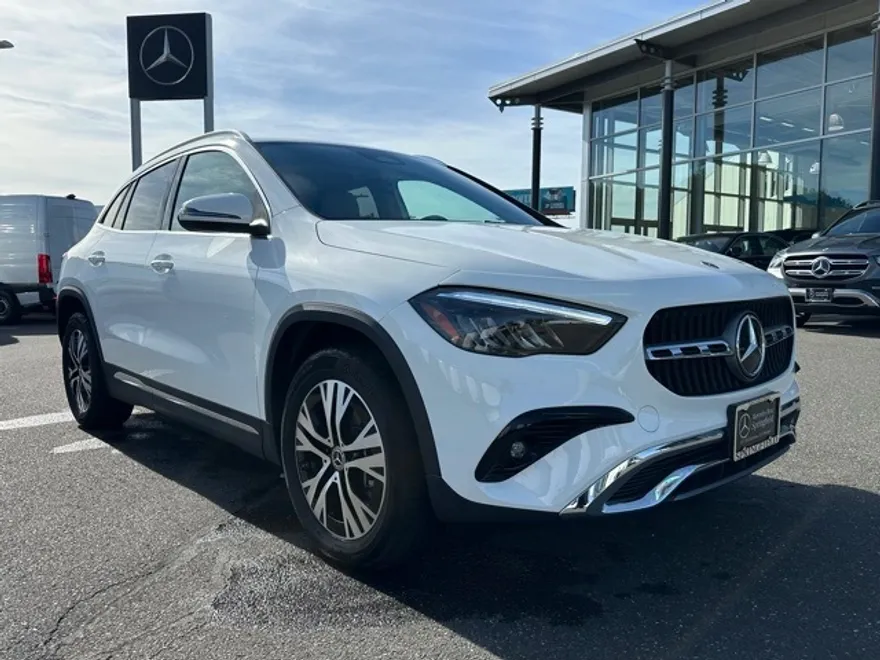 2025 Mercedes Benz GLA 250 4MATIC photo 1