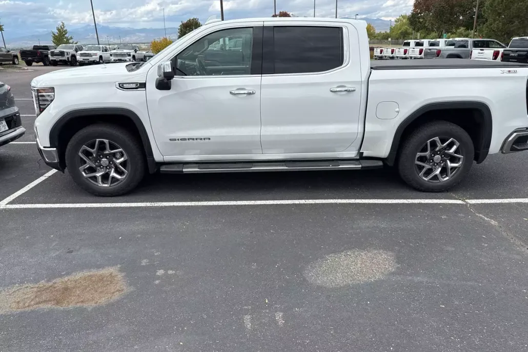 2024 Gmc Sierra 1500 SLT photo 1