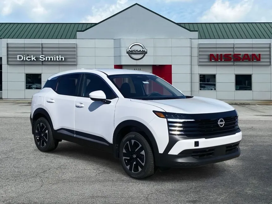 2025 Nissan Kicks SV photo 1