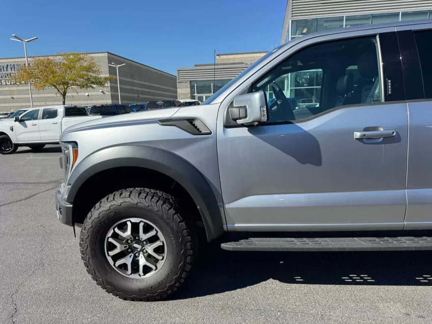 2022 Ford F-150 Raptor photo 1