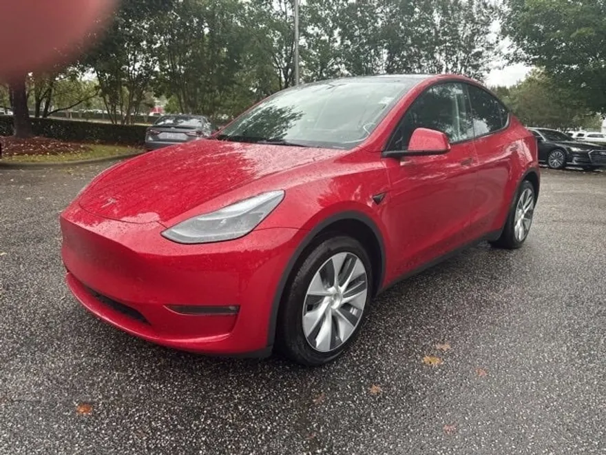 2023 Tesla Model Y Long Range photo 1