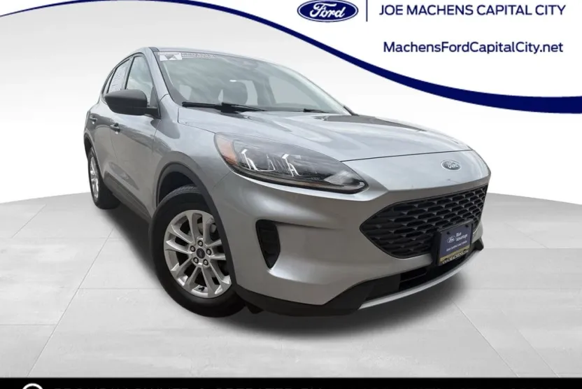 2022 Ford Escape S photo 1