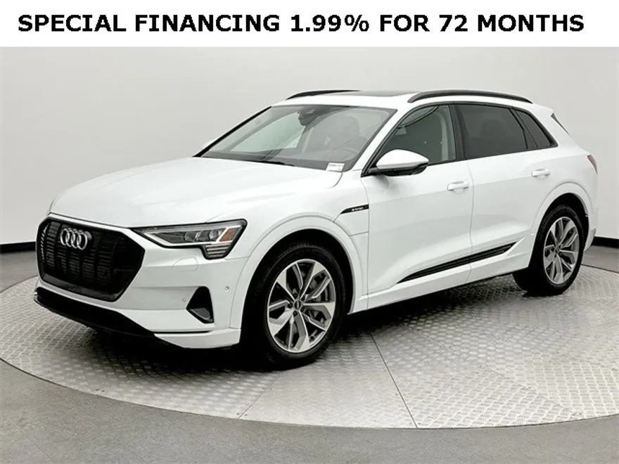2021 Audi e-tron Premium Plus photo 1