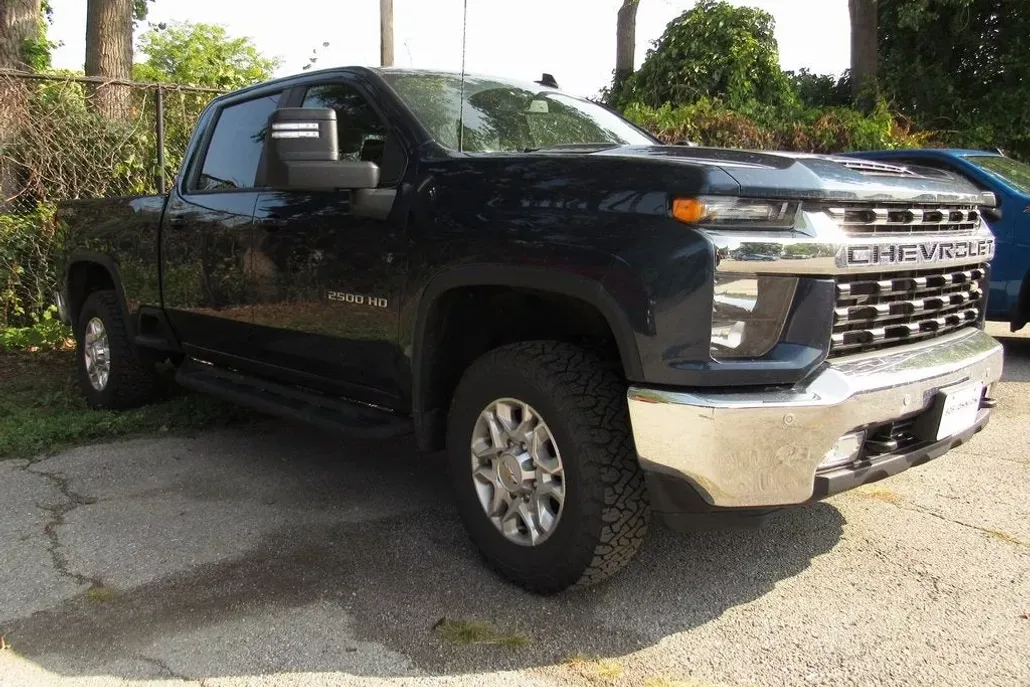 2021 Chevrolet Silverado 2500HD LT photo 1