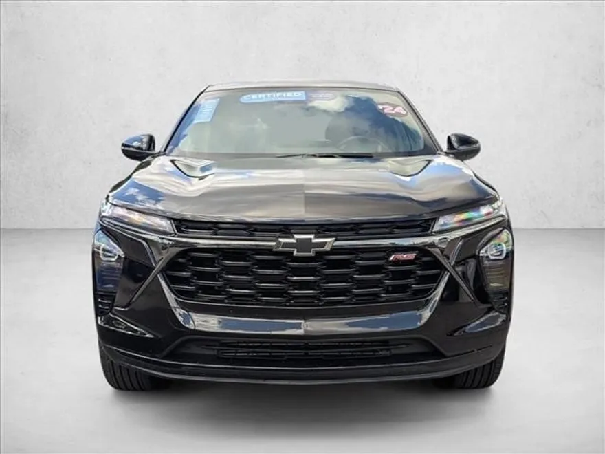 2024 Chevrolet Trax photo 2