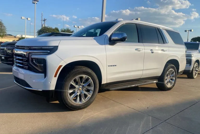 2026 Chevrolet Tahoe Premier photo 1