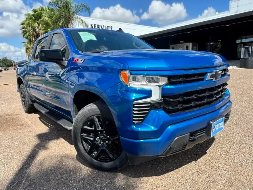 2023 Chevrolet Silverado 1500 RST photo 1