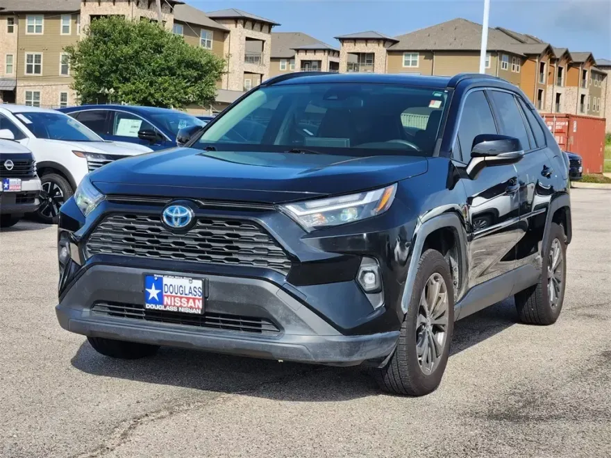 2022 Toyota RAV4 Hybrid XLE Premium photo 1
