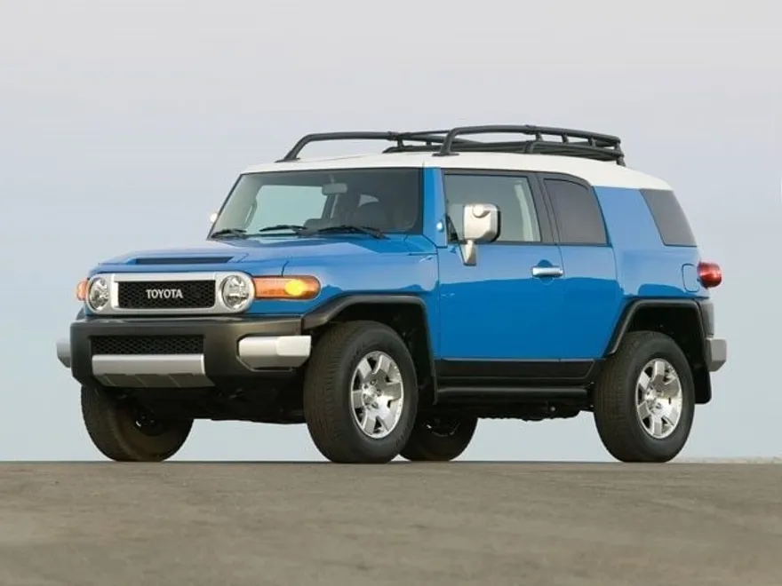 2010 Toyota FJ Cruiser Base photo 1