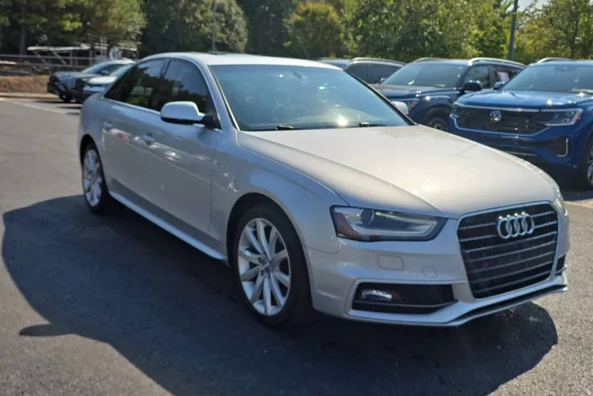 2014 Audi A4 Premium photo 1