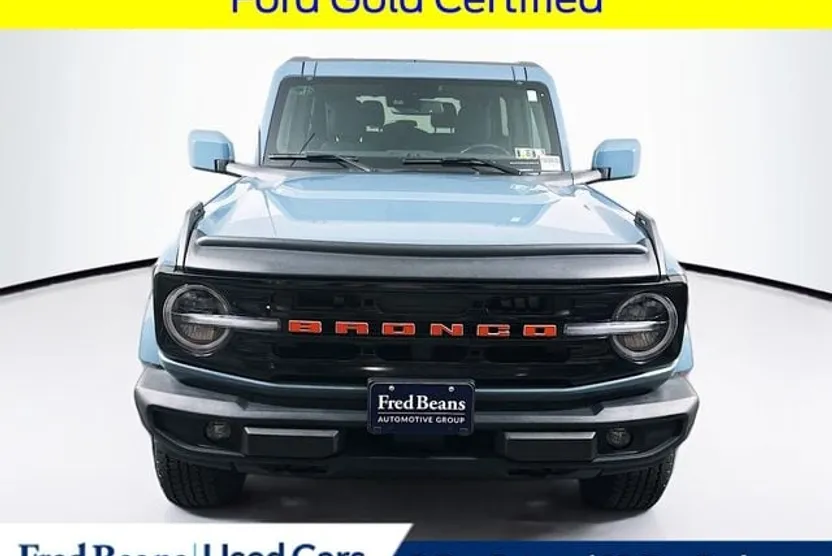 2023 Ford Bronco Outer Banks photo 1