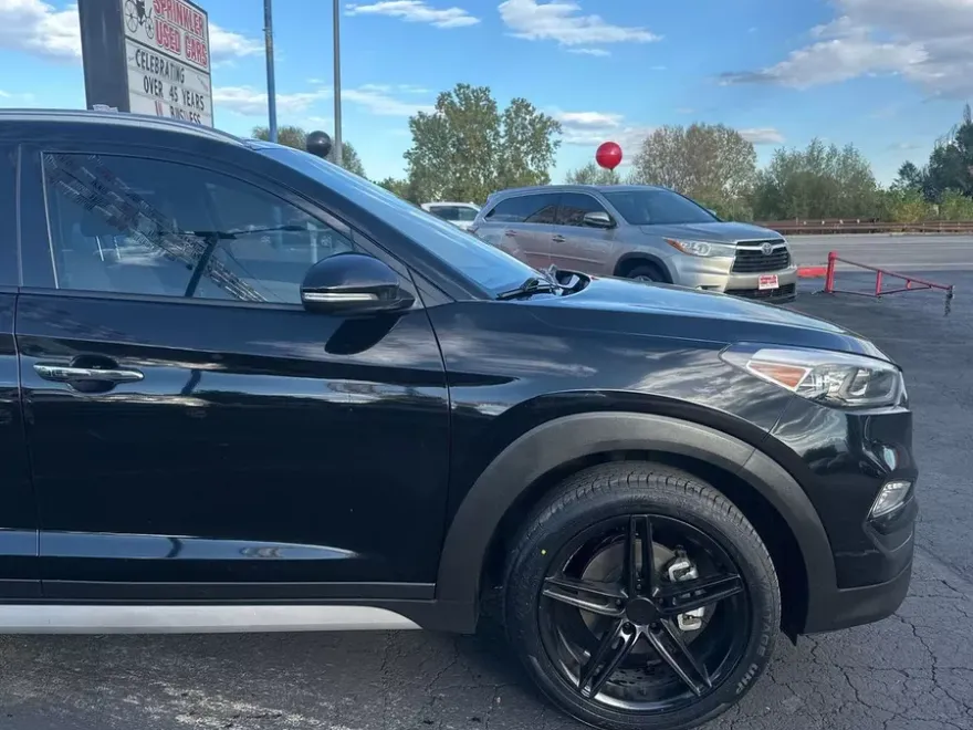 2017 Hyundai Tucson Limited photo 1