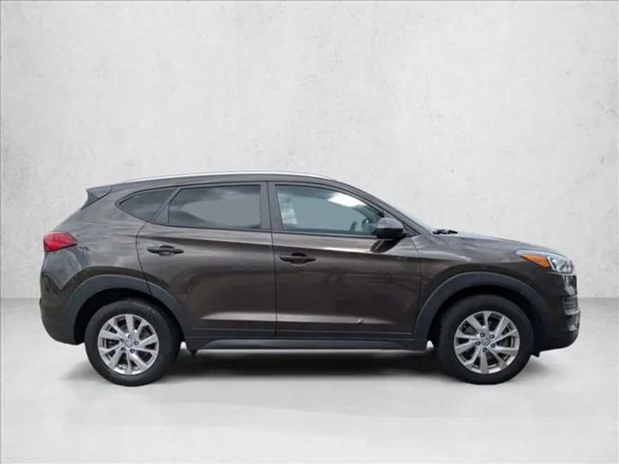2020 Hyundai Tucson Value photo 1