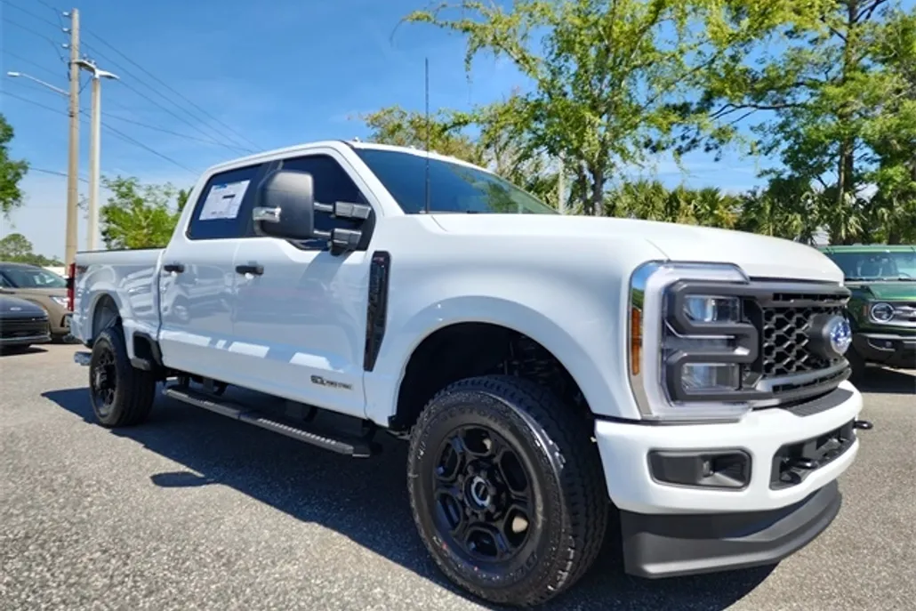 2025 Ford F-350 XL photo 1