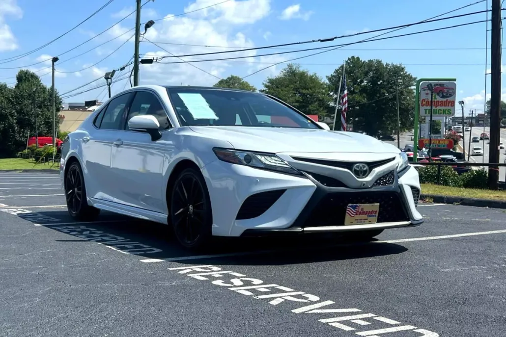 2018 Toyota Camry XSE photo 1