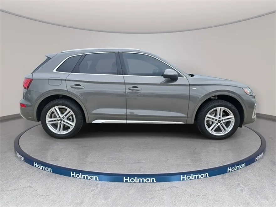 2025 Audi Q5 55 Premium Plus photo 1