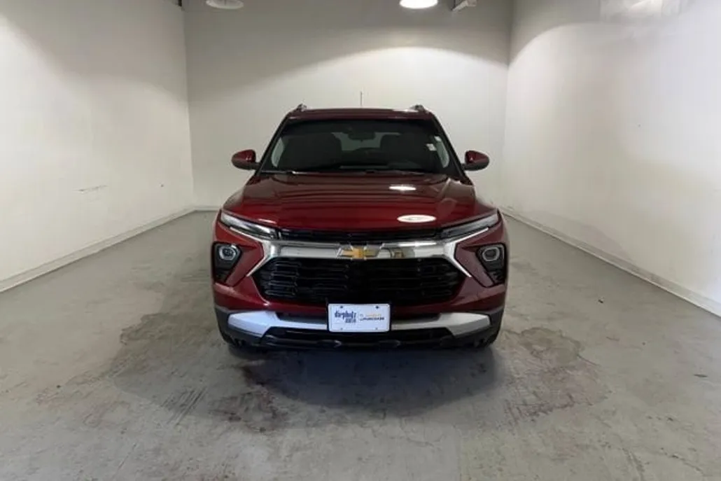 2024 Chevrolet Trailblazer LT photo 1