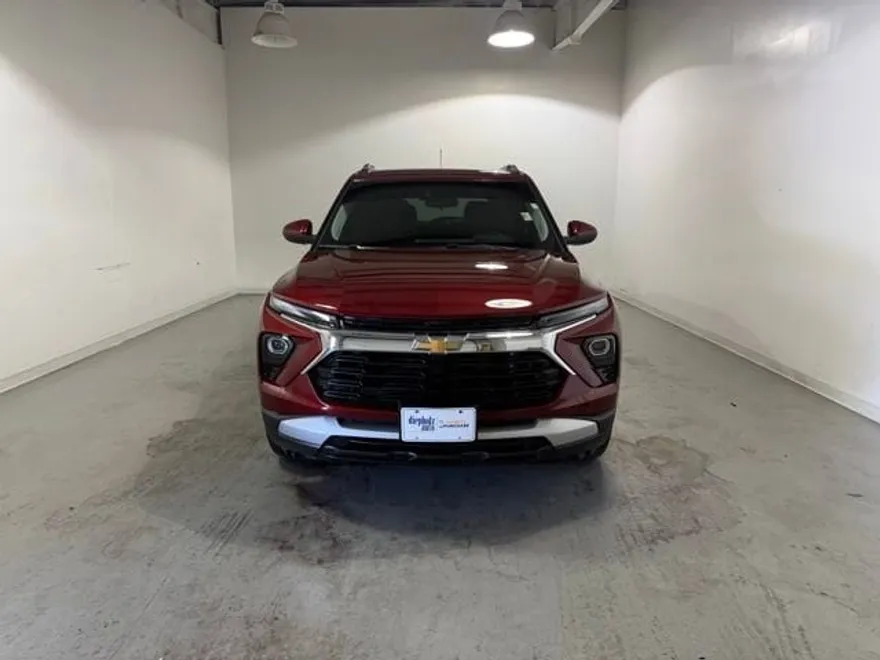 2024 Chevrolet Trailblazer LT photo 1
