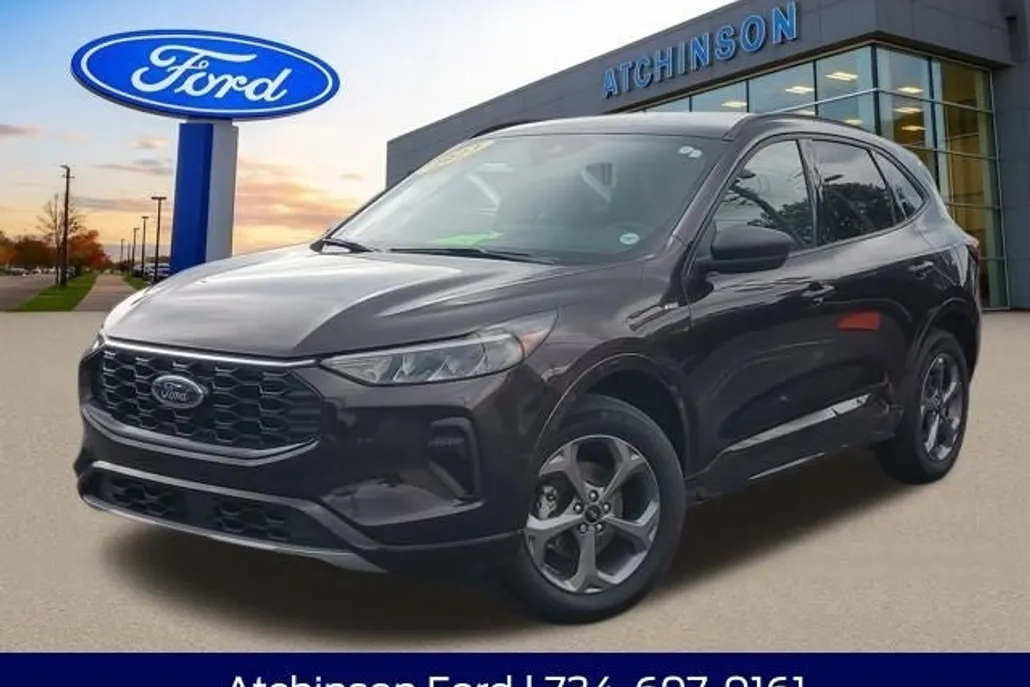 2023 Ford Escape ST-Line photo 1